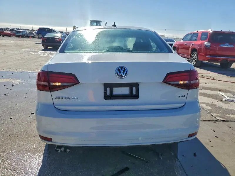 2017 VOLKSWAGEN JETTA SE  