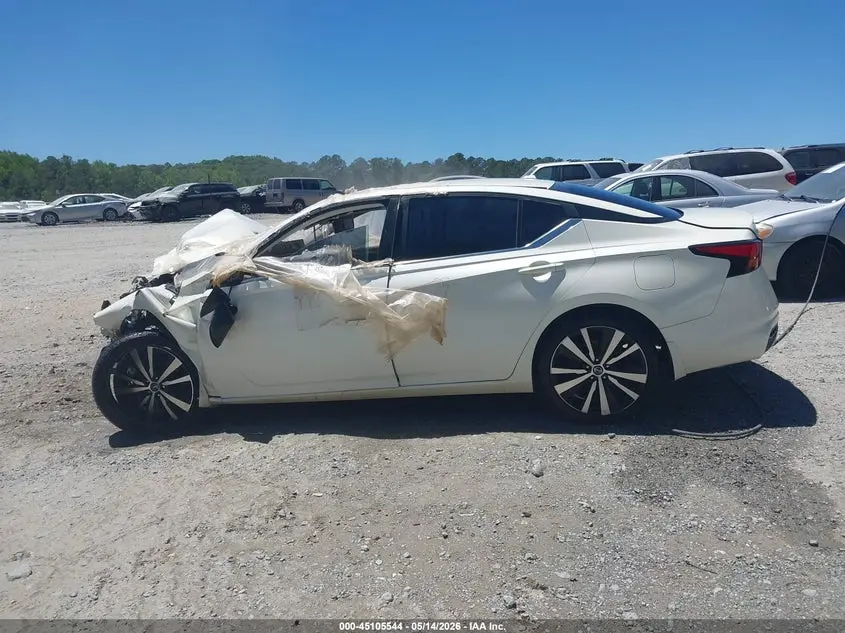 2020 NISSAN ALTIMA SR FWD