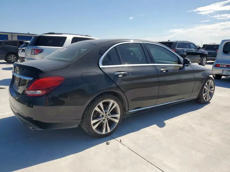 2017 MERCEDES-BENZ C 300