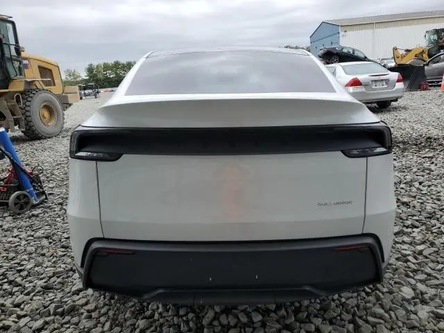 2026 TESLA MODEL Y
