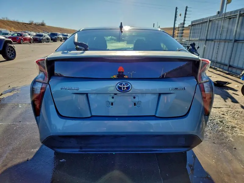 2017 TOYOTA PRIUS   
