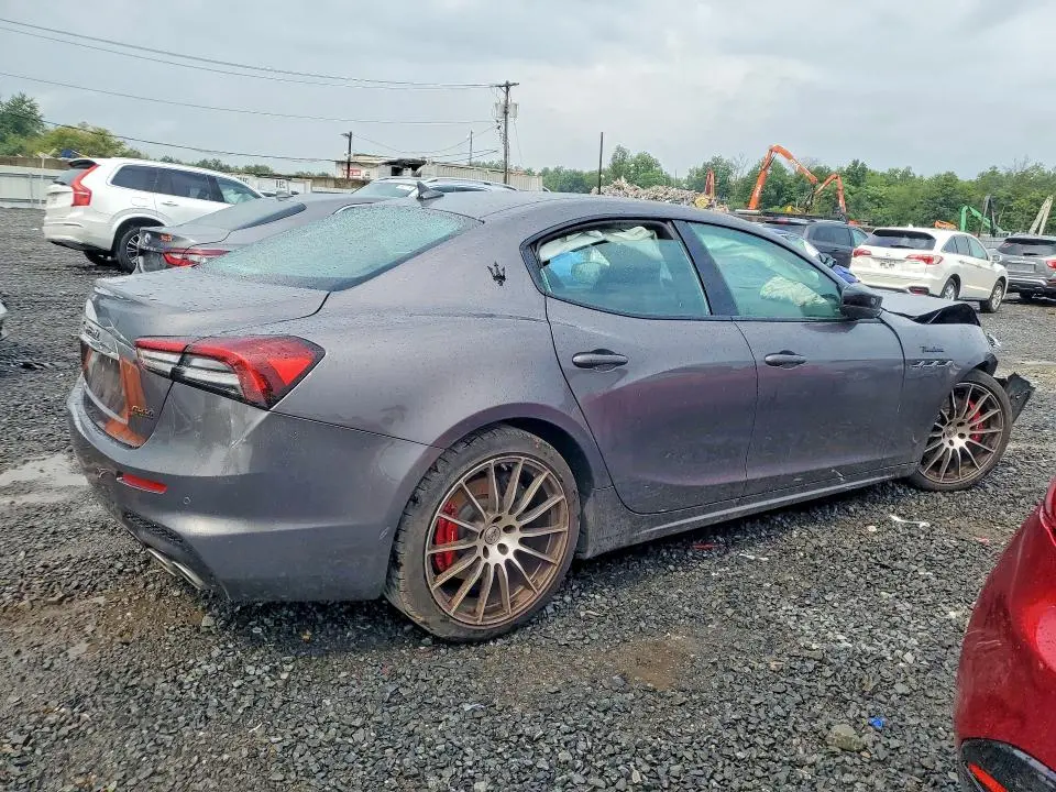 2024 MASERATI GHIBLI MODENA  