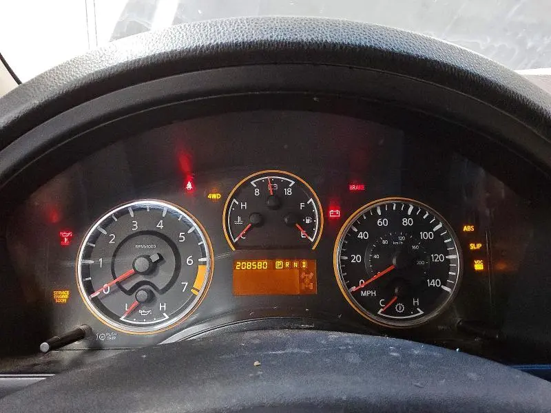 2011 NISSAN ARMADA SV  