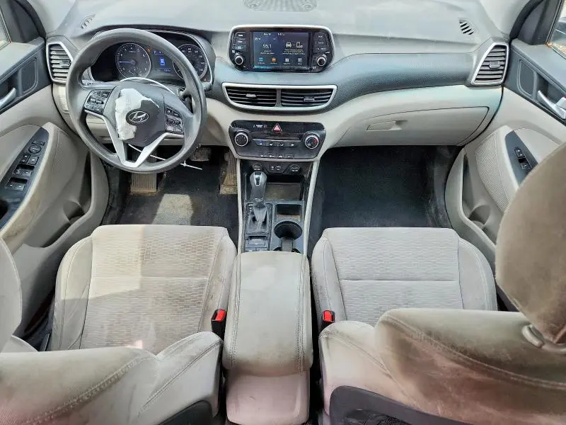 2021 HYUNDAI TUCSON SE  