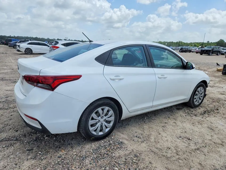 2021 HYUNDAI ACCENT SE  