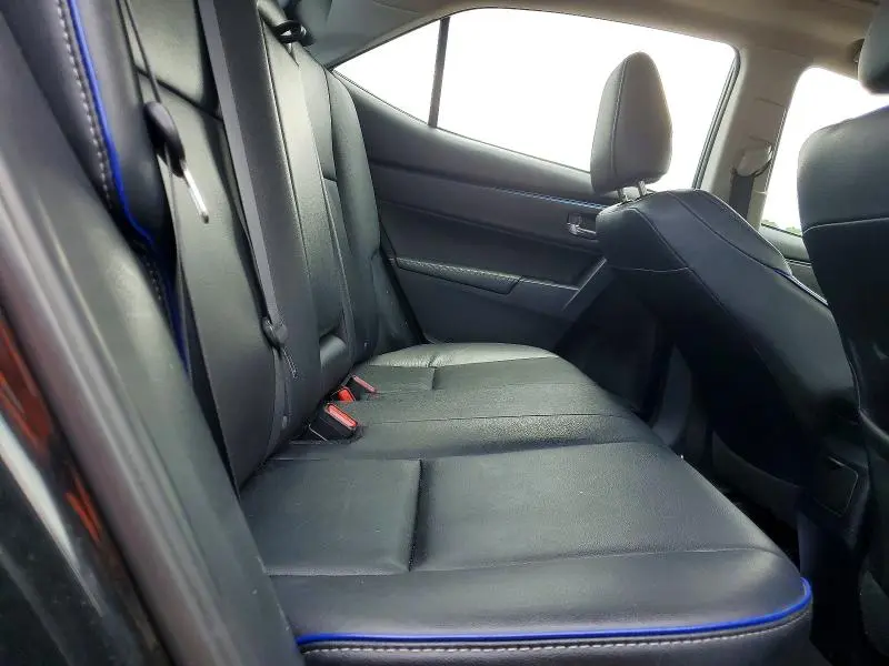 2017 TOYOTA COROLLA XSE  