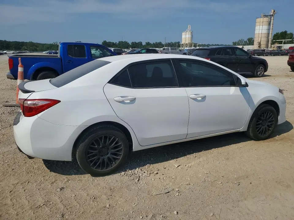 2017 TOYOTA COROLLA LE  