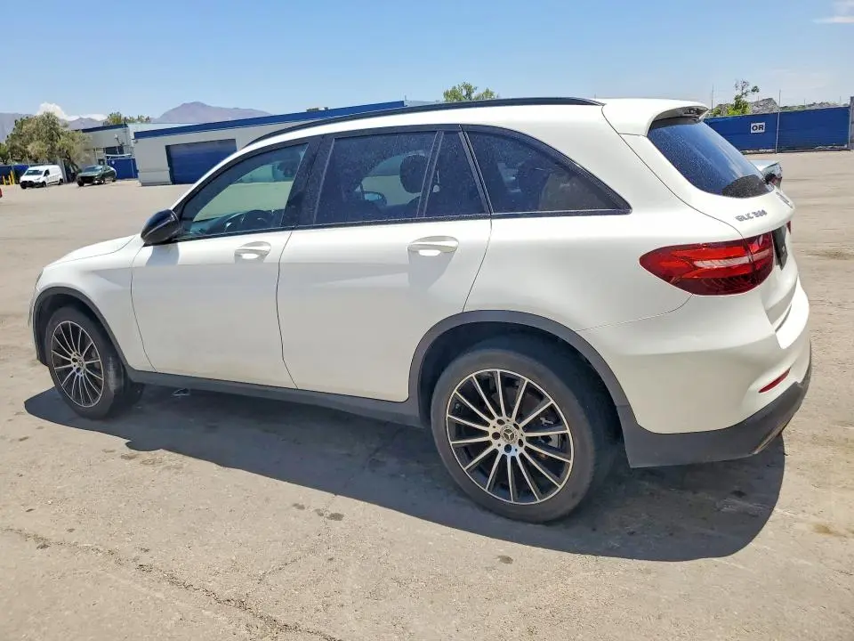 2019 MERCEDES-BENZ GLC 300  