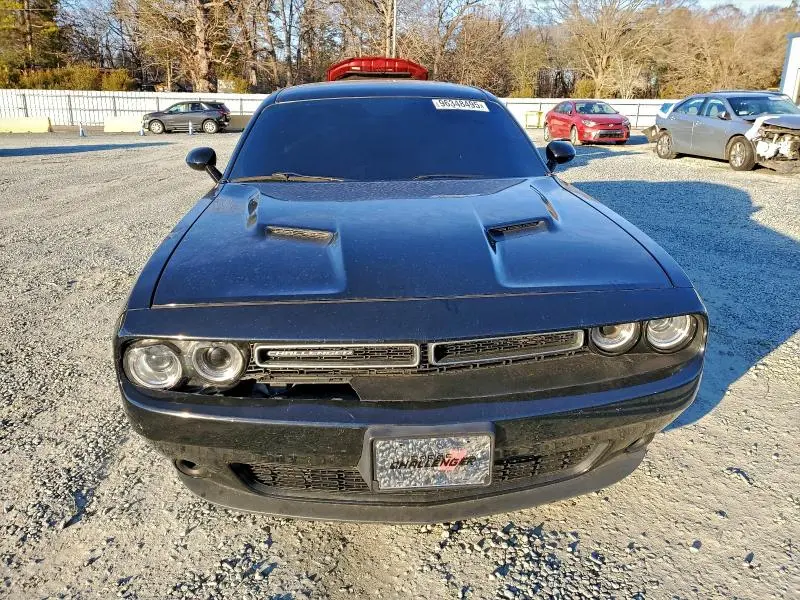 2018 DODGE CHALLENGER SXT  