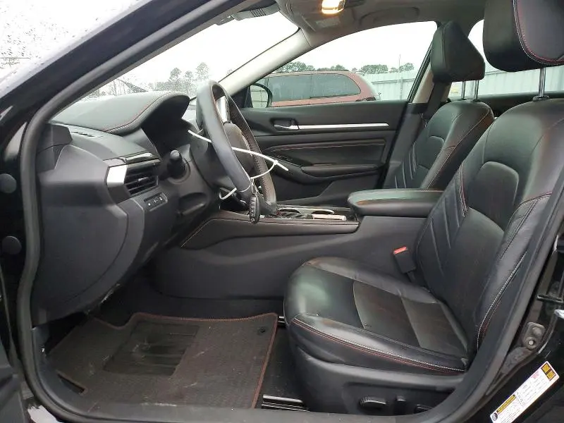 2023 NISSAN ALTIMA SR  