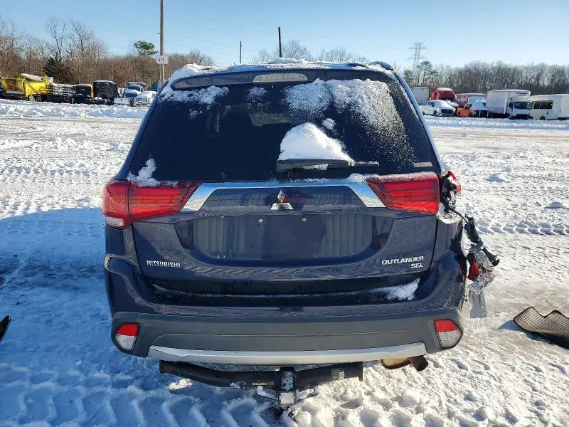 2016 MITSUBISHI OUTLANDER SE  