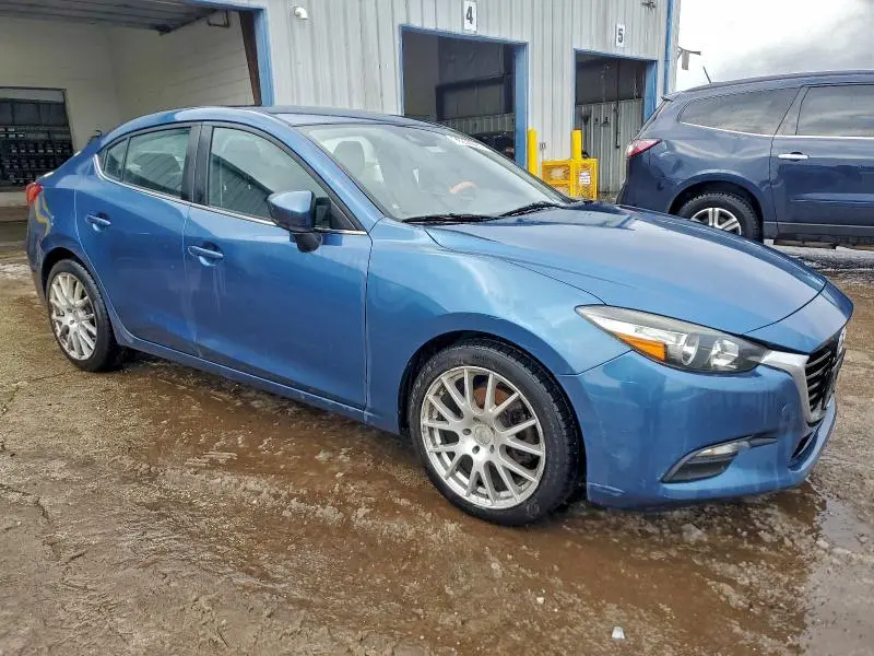 2017 MAZDA 3 TOURING  