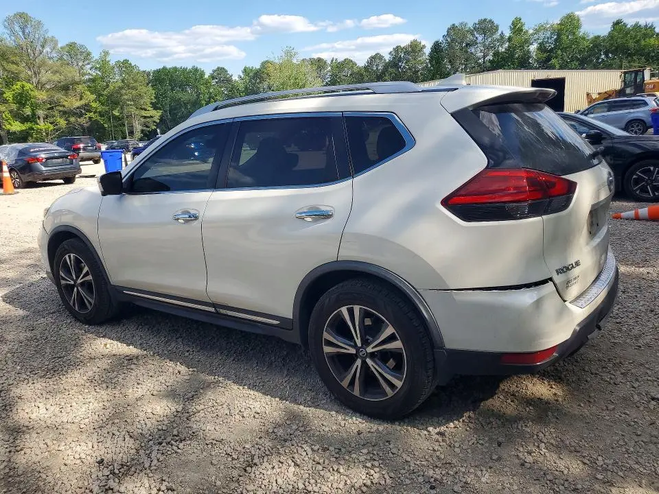 2017 NISSAN ROGUE SL  