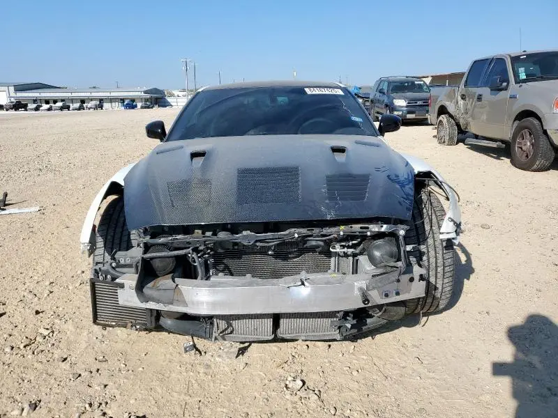 2018 NISSAN GT-R PURE  