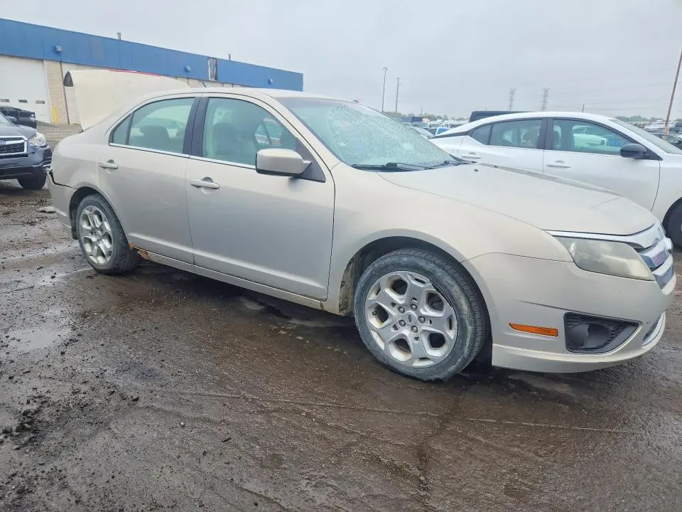 2010 FORD FUSION SE  