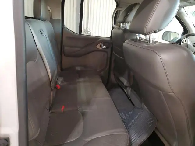 2019 NISSAN FRONTIER S  