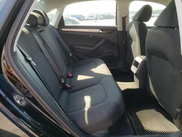 2014 VOLKSWAGEN PASSAT S  