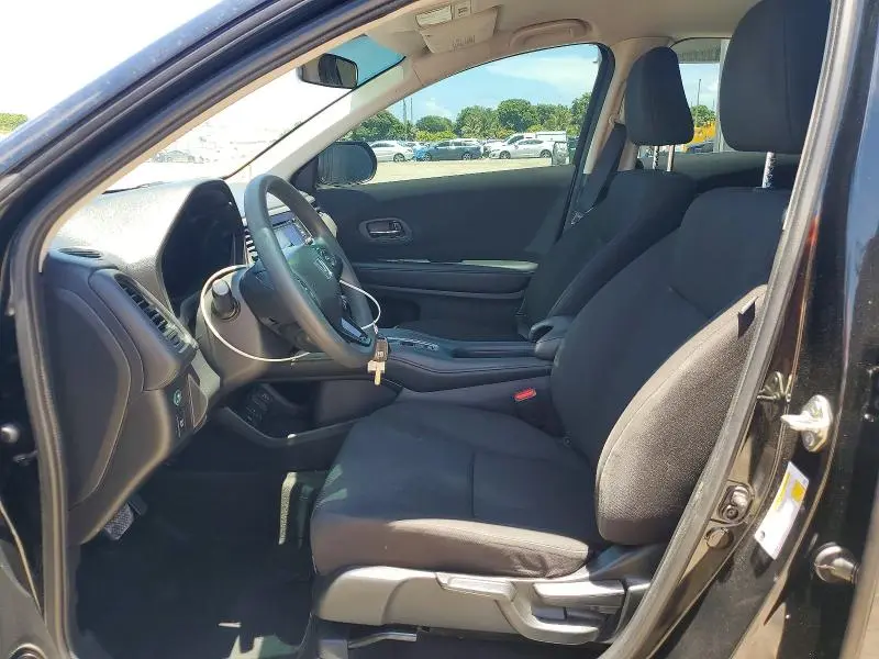 2017 HONDA HR-V LX  