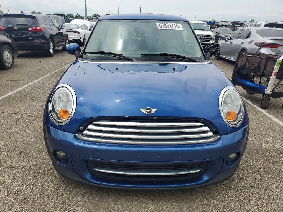 2013 MINI COOPER   