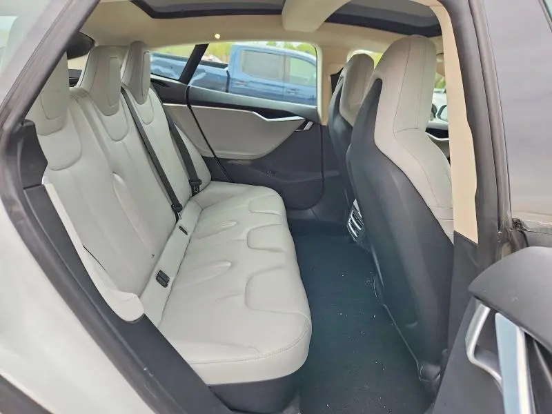 2015 TESLA MODEL S 70D  