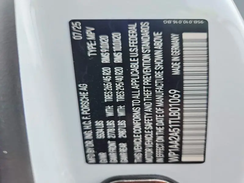 2026 PORSCHE MACAN BASE  