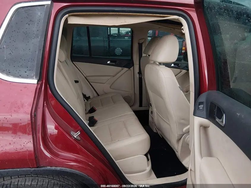 2013 VOLKSWAGEN TIGUAN SE