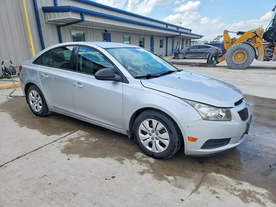 2014 CHEVROLET CRUZE LS  