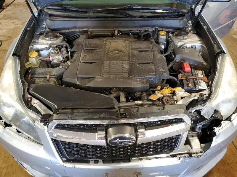 2013 SUBARU LEGACY 3.6R LIMITED  