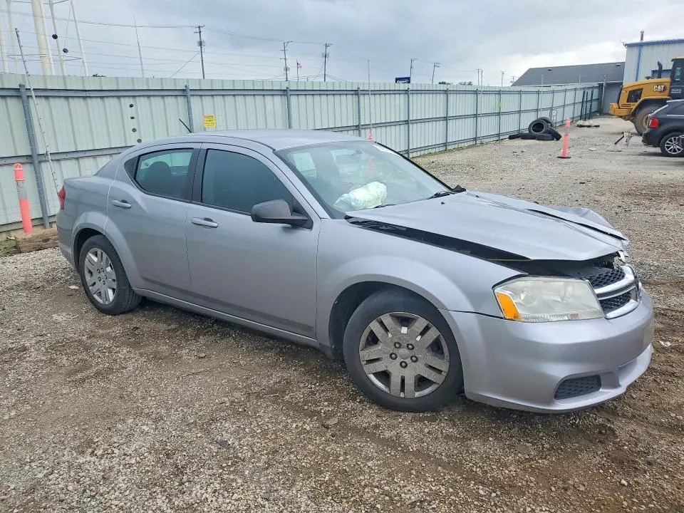 2013 DODGE AVENGER SE  
