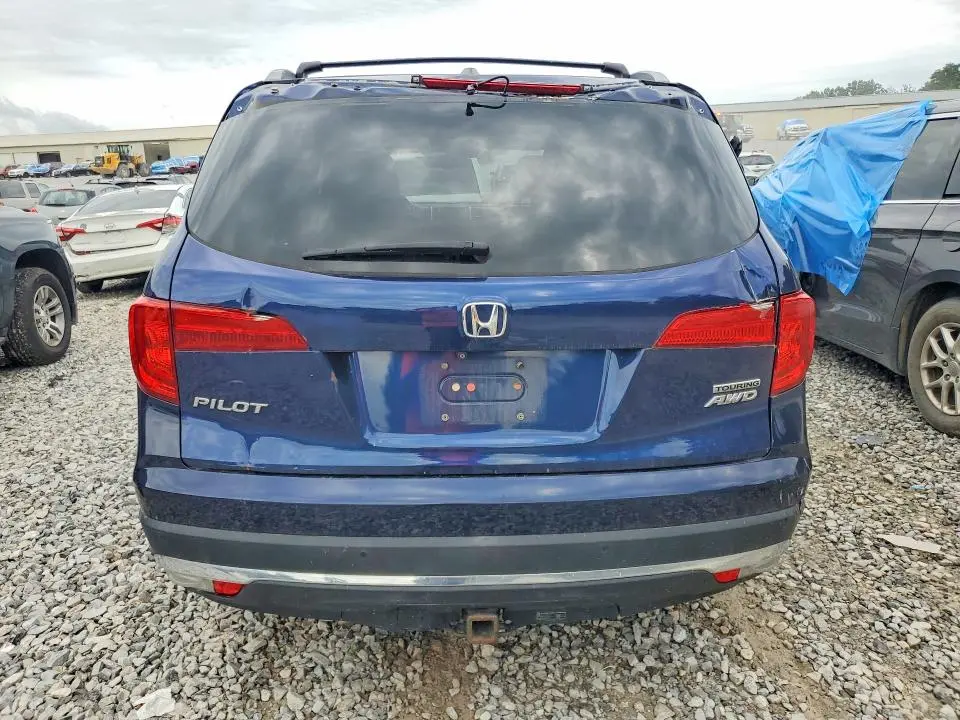 2017 HONDA PILOT TOURING  