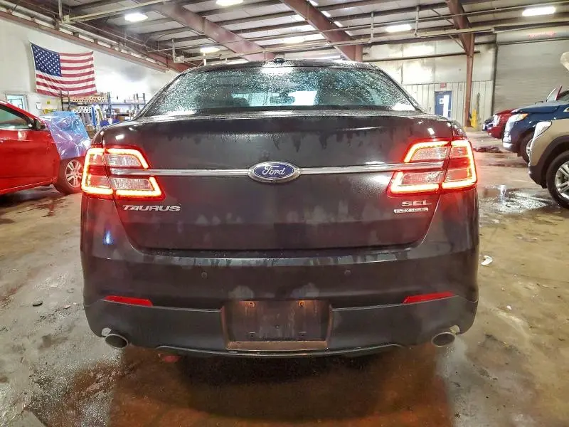 2015 FORD TAURUS SEL  