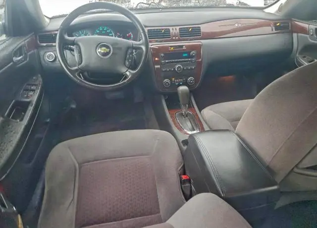 2011 CHEVROLET IMPALA LT  