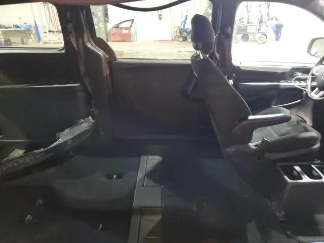 2015 DODGE GRAND CARAVAN SE  