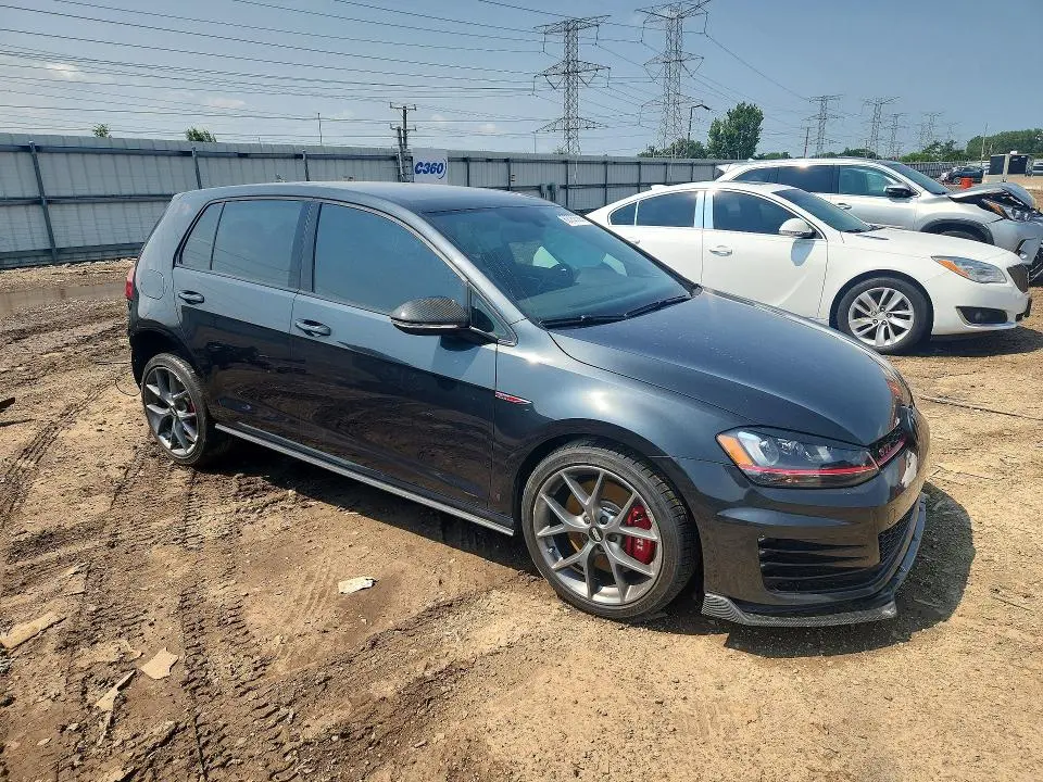 2017 VOLKSWAGEN GTI S/SE  