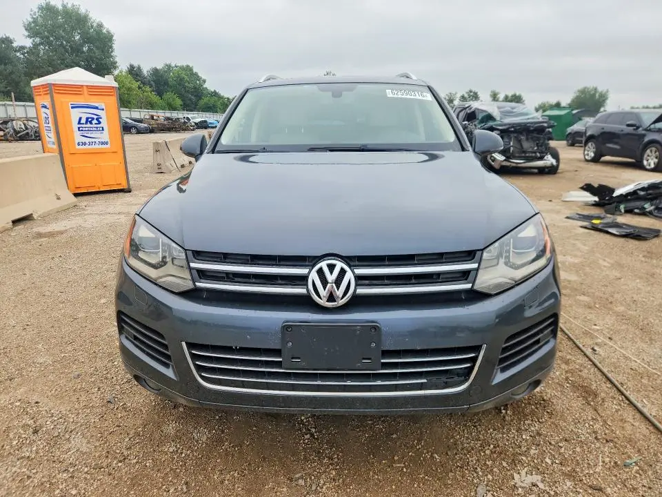 2013 VOLKSWAGEN TOUAREG V6 TDI  