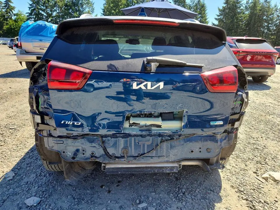 2022 KIA NIRO LXS  