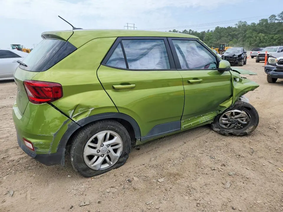 2024 HYUNDAI VENUE SE  