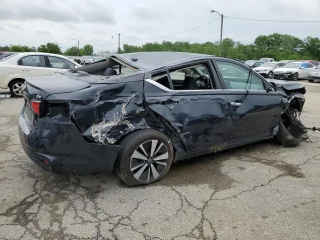 2021 NISSAN ALTIMA SV  