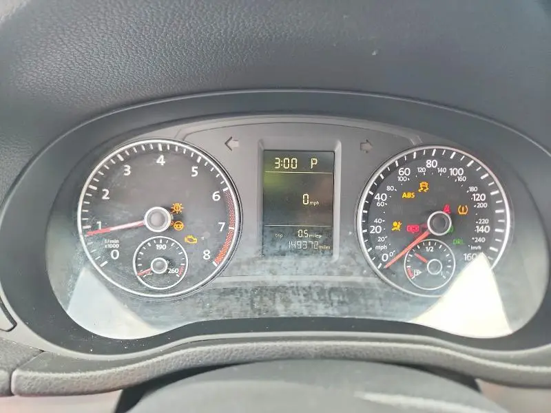 2015 VOLKSWAGEN PASSAT S  