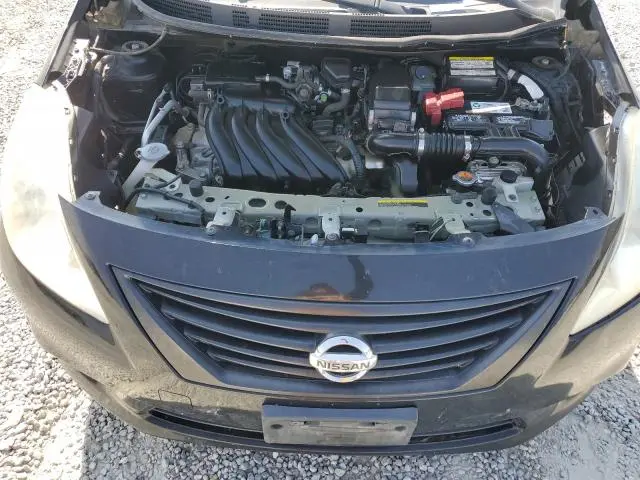 2014 NISSAN VERSA S  