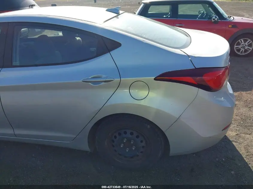 2016 HYUNDAI ELANTRA SE