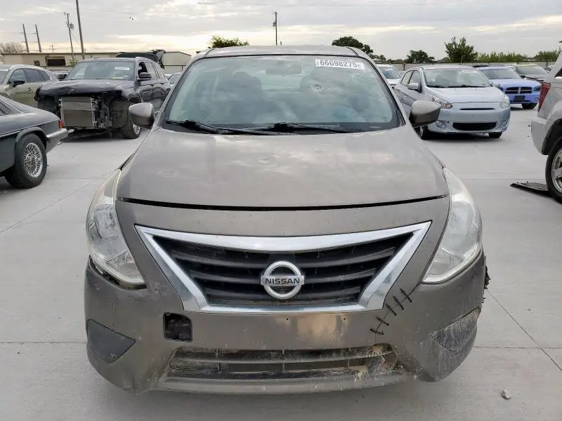 2017 NISSAN VERSA S  