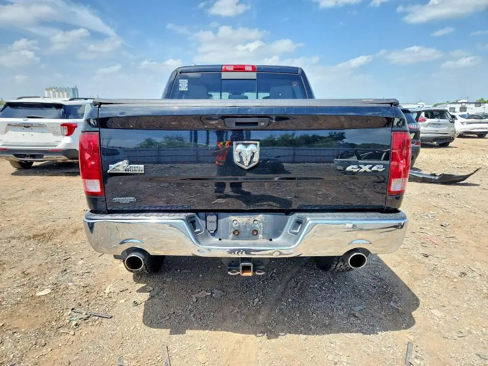 2013 RAM 1500 SLT  