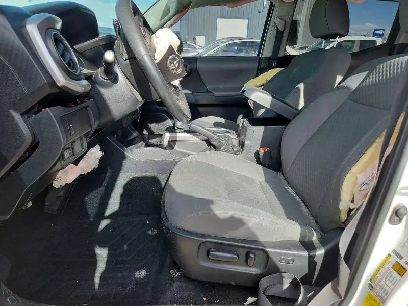 2021 TOYOTA TACOMA SR5 V6  