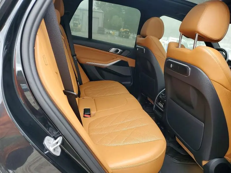 2024 BMW X5 XDRIVE50E  