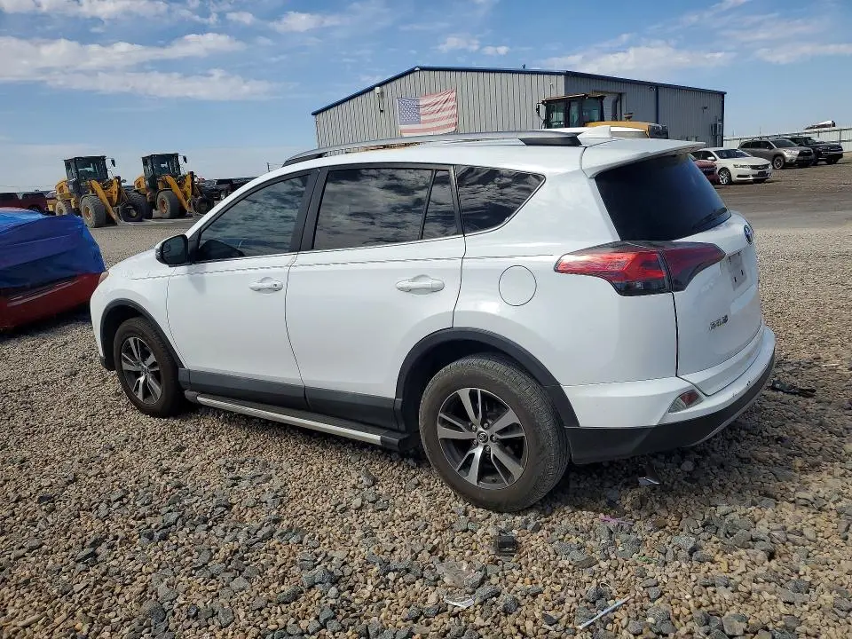 2017 TOYOTA RAV4 XLE  
