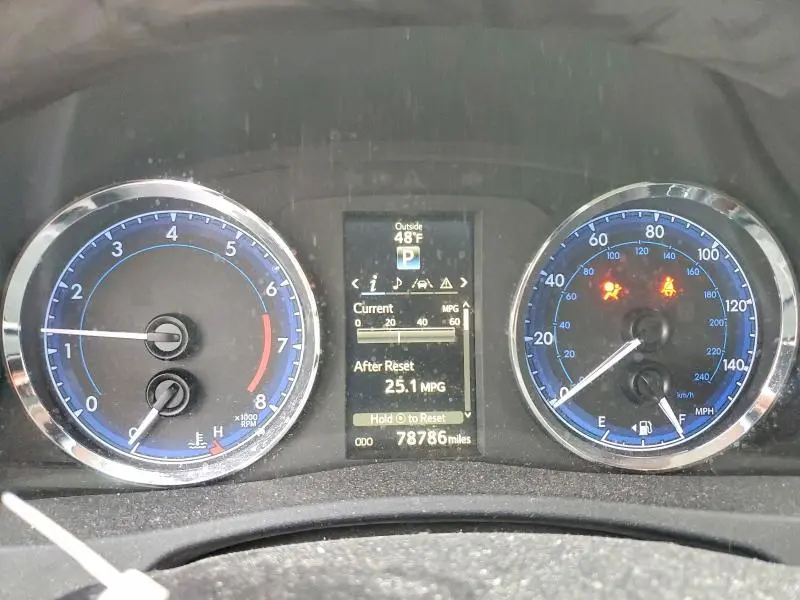 2017 TOYOTA COROLLA SE  