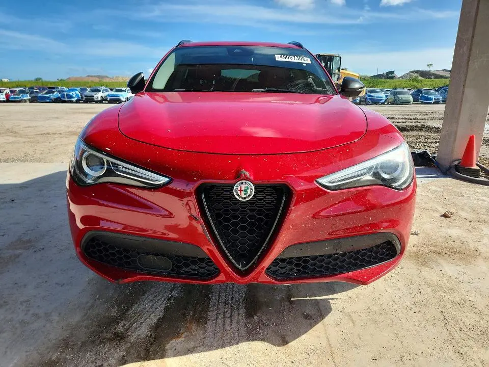 2021 ALFA ROMEO STELVIO SPORT  