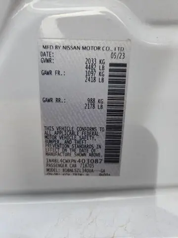 2023 NISSAN ALTIMA SR  