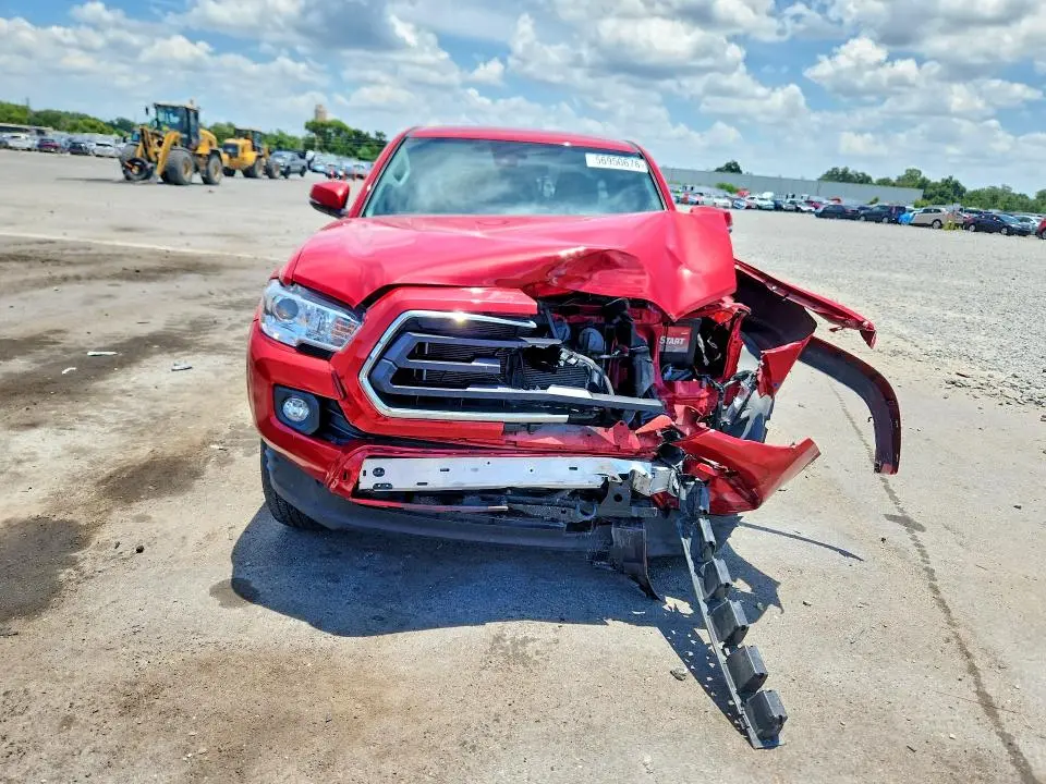 2022 TOYOTA TACOMA SR5 V6  